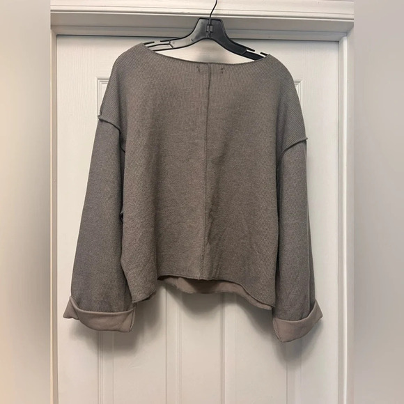 Urban Outfitters Pullover Top Women’s Medium Jax Inside Out Notch Neck Top Gray - Picture 4 of 4